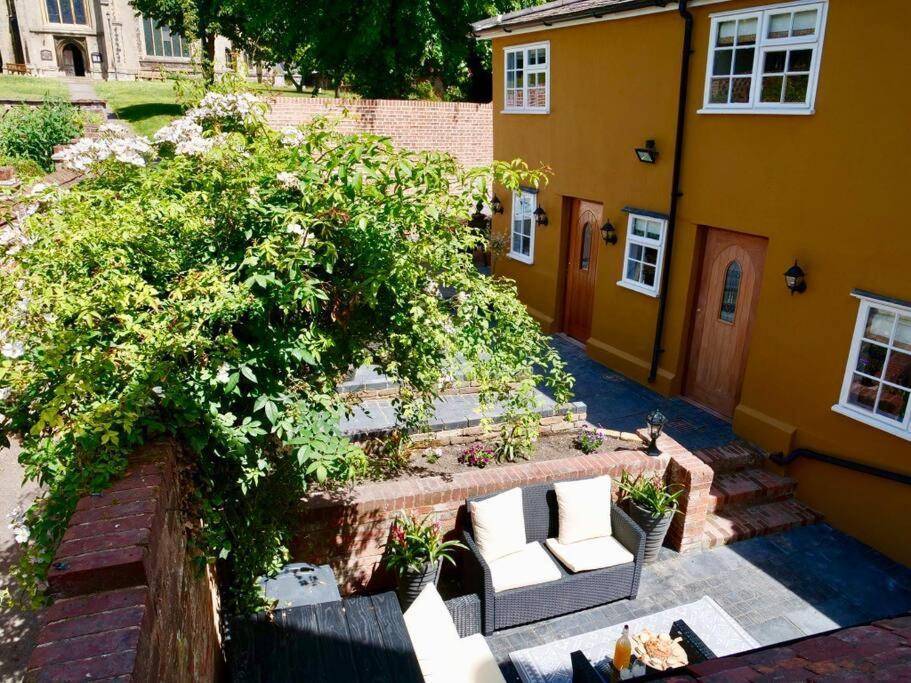 Villa Huge Luxury 8 Bed Manor House Hot Tub Pool Table Saffron Walden Exterior foto